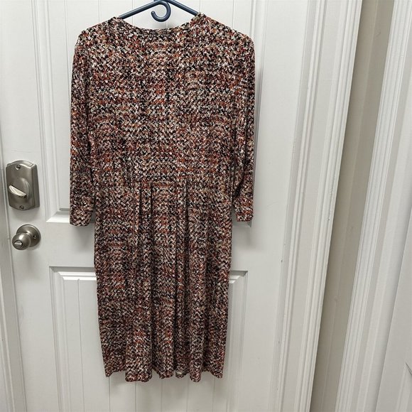 J Jill Dress Flowy Pleated Size Small NEW Geometric Button Front Rayon - Picture 6 of 9